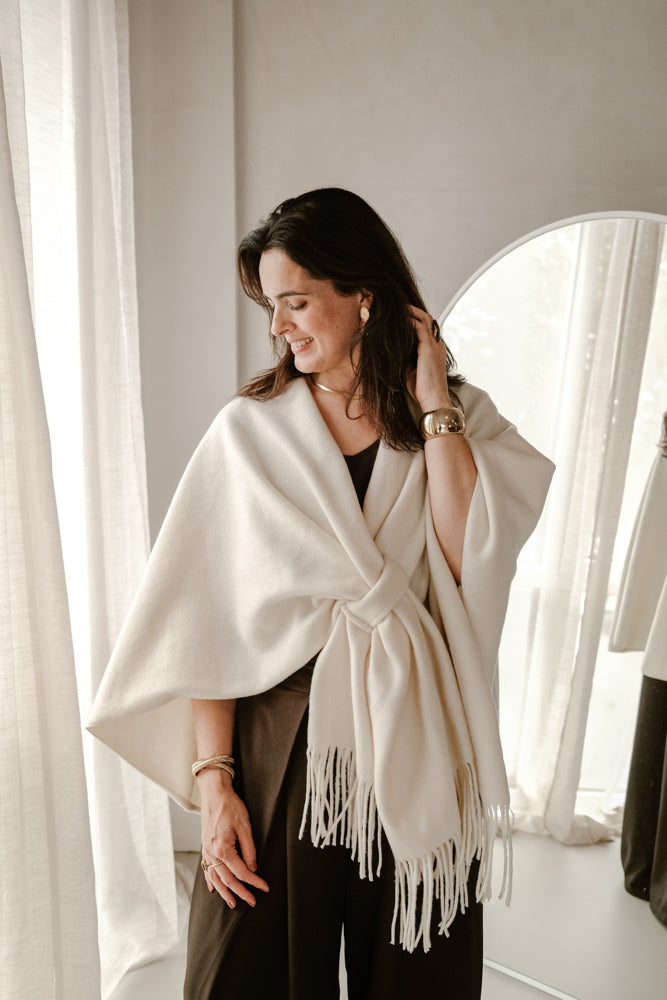 Cape Laura - Cream