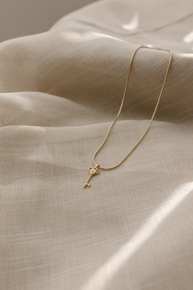 Key necklace - Gold