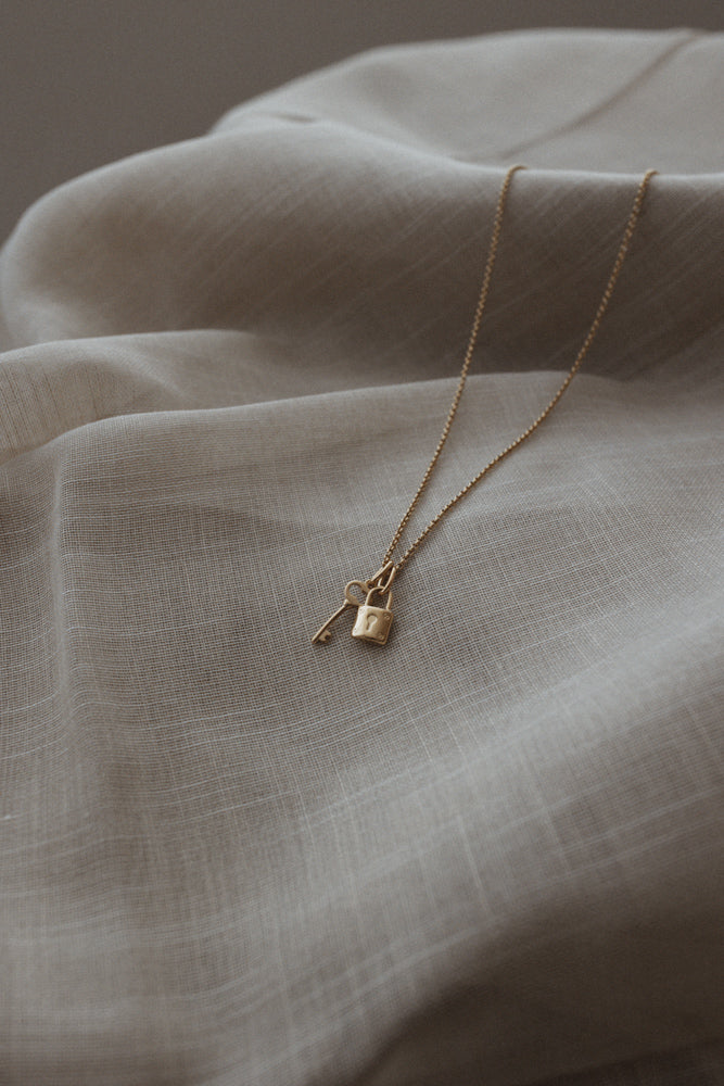 Lock necklace - Jaguar