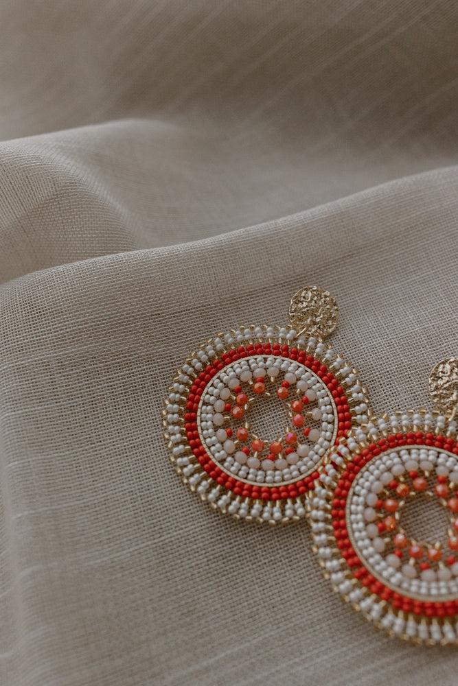 Hoop earring color - Red